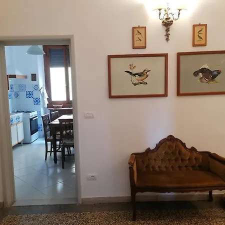 Old 1930 Apartment Florence